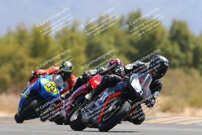 media/Apr-09-2023-SoCal Trackdays (Sun) [[333f347954]]/Turn 7 (1135am)/